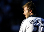 熊猫体育世界杯-当碾压成为一面镜子，奥恰洛夫惊艳背后，我们真正该看见什么