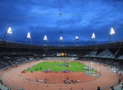 熊猫体育官方网站-从质疑到主宰，恩比德的自我救赎之夜，奇才击溃尼克斯的战术启示