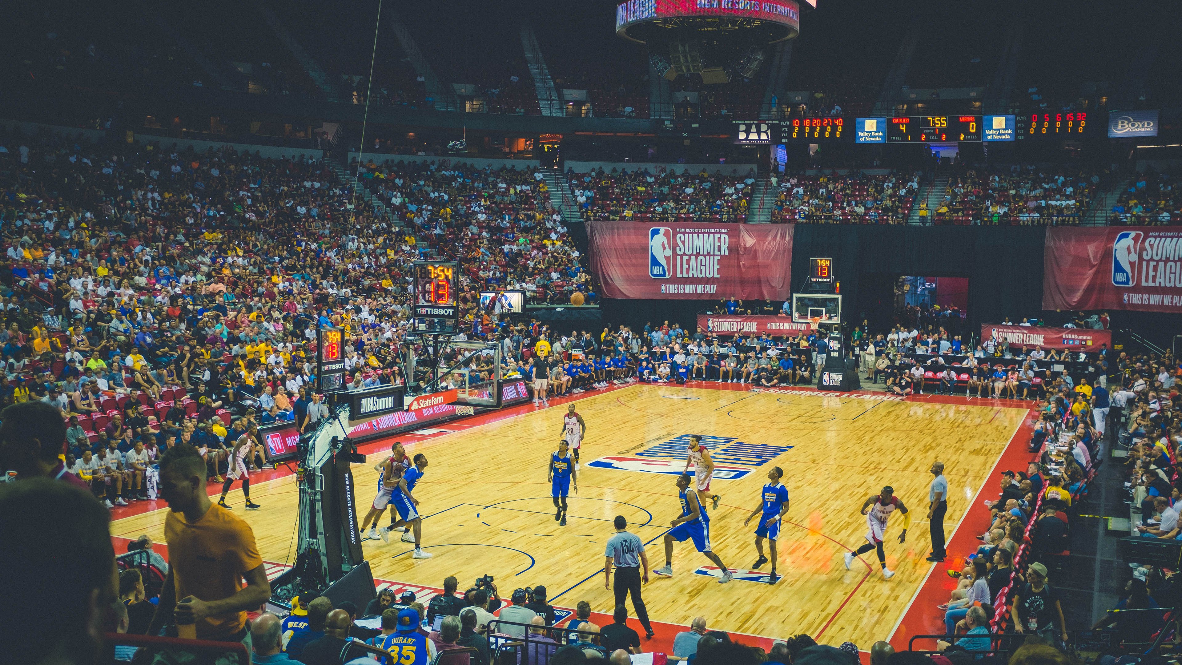 F1年度争冠之夜，罗德里稳定输出不掉线，诠释现代赛车手的终极定义