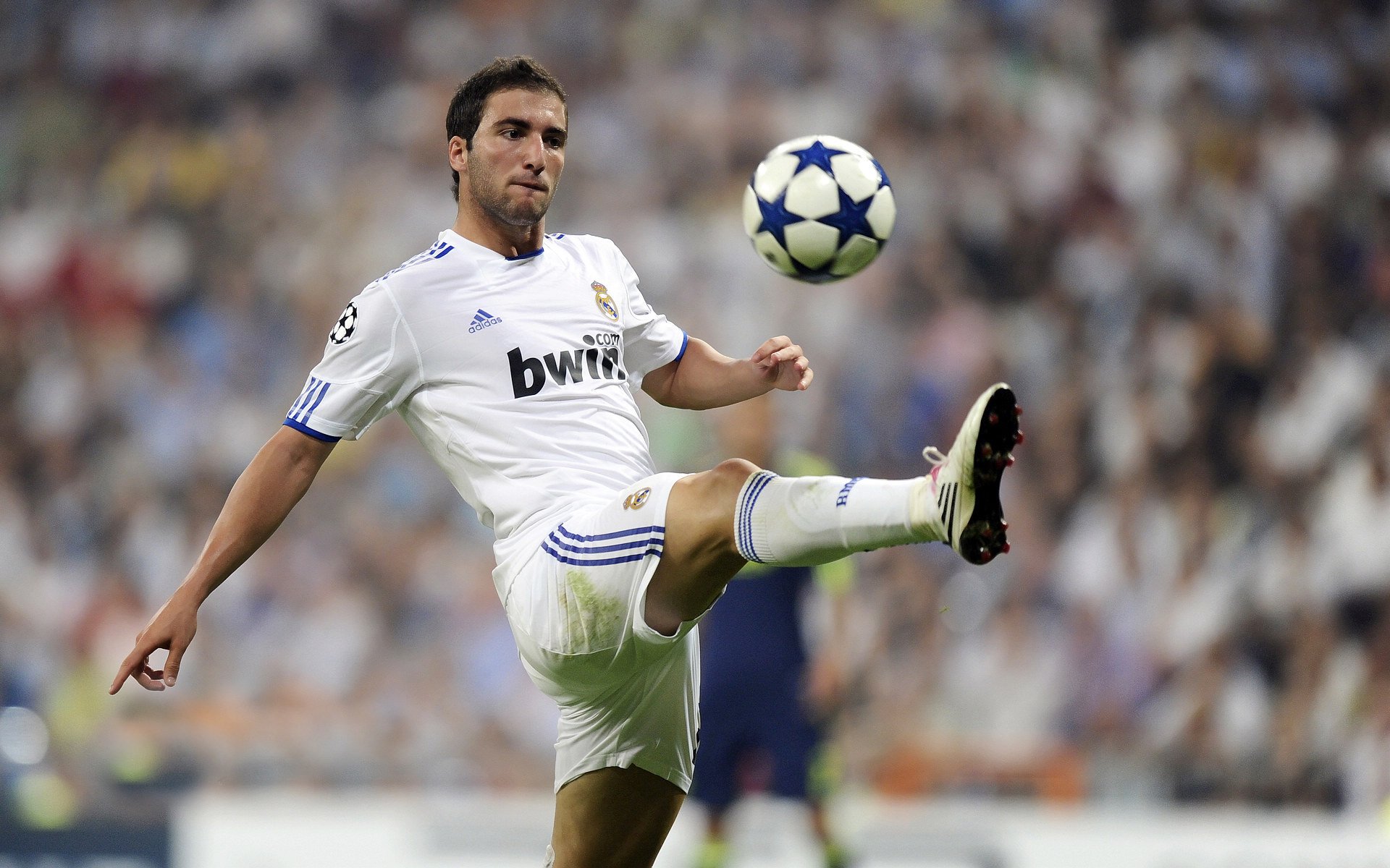 新王与旧神，当拉梅洛惊艳四座，热火巅峰对决淬炼勇士