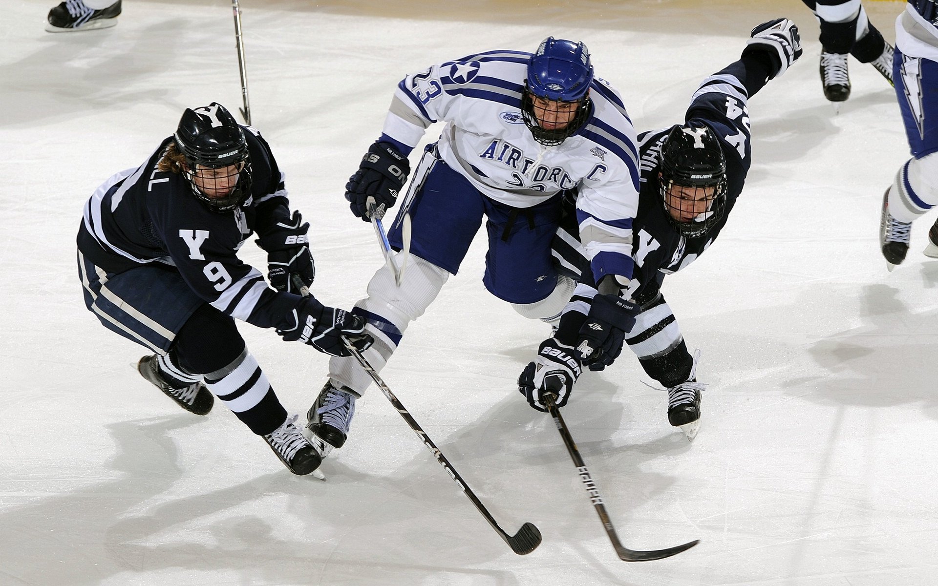 终场哨响前的奇迹，墨西哥式坚韧与贝林厄姆的钢铁防守